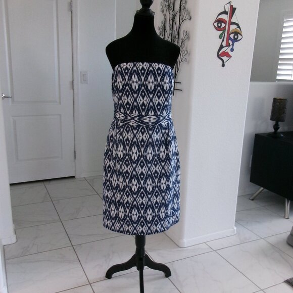 Like New Banana Republic Navy & White Ikat Strapless Dress Size 8 / 6 - Picture 1 of 9
